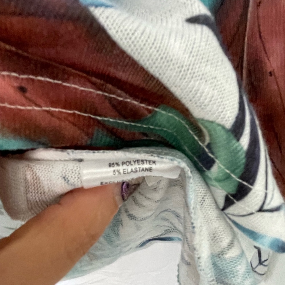 Milano feather and leaf Print Women's Top​​​​​ - Picture 5 of 5